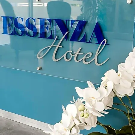 L'essenza 4*